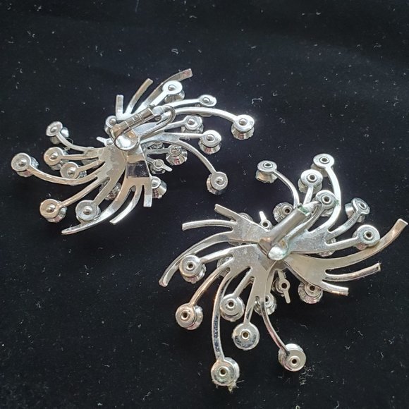 TRUE VINTAGE SPECTULAR RHINESTONE EARRINGS - Picture 2 of 2